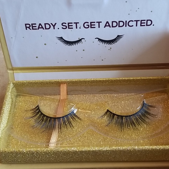 Lashaholics Instaglam false eyelashes - Picture 2 of 2